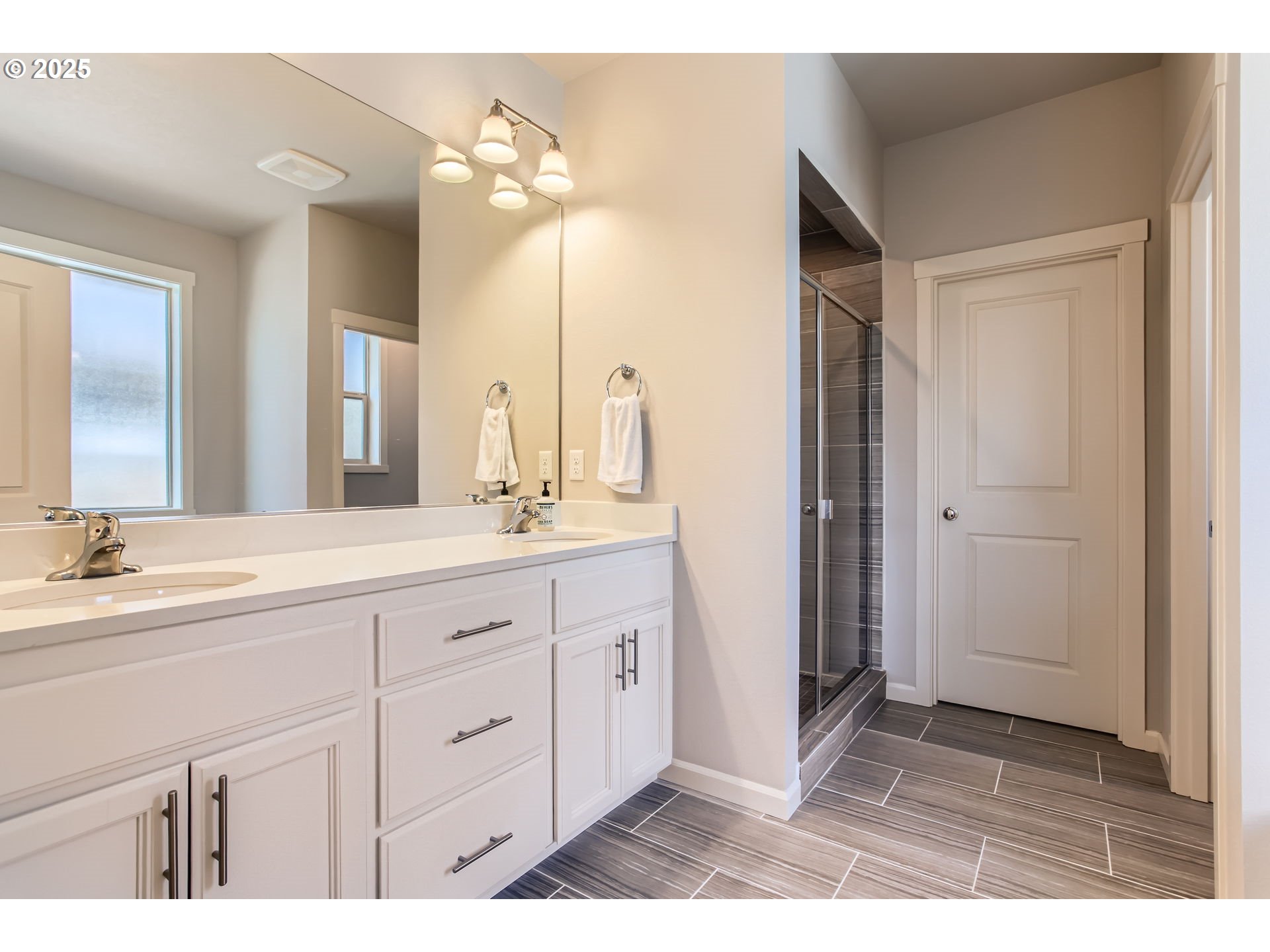 Vancouver, Washington 98686, United States, 3 Bedrooms Bedrooms, ,2 BathroomsBathrooms,Residential,Active,146664