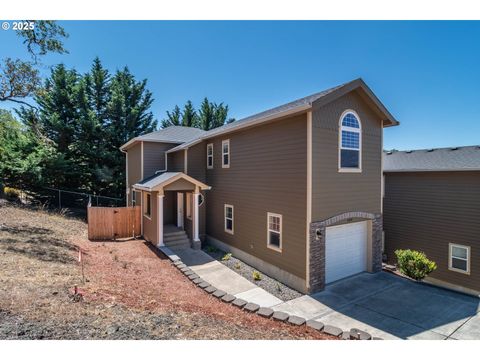 1497 NE ROCKY RIDGE DR Roseburg OR 97470