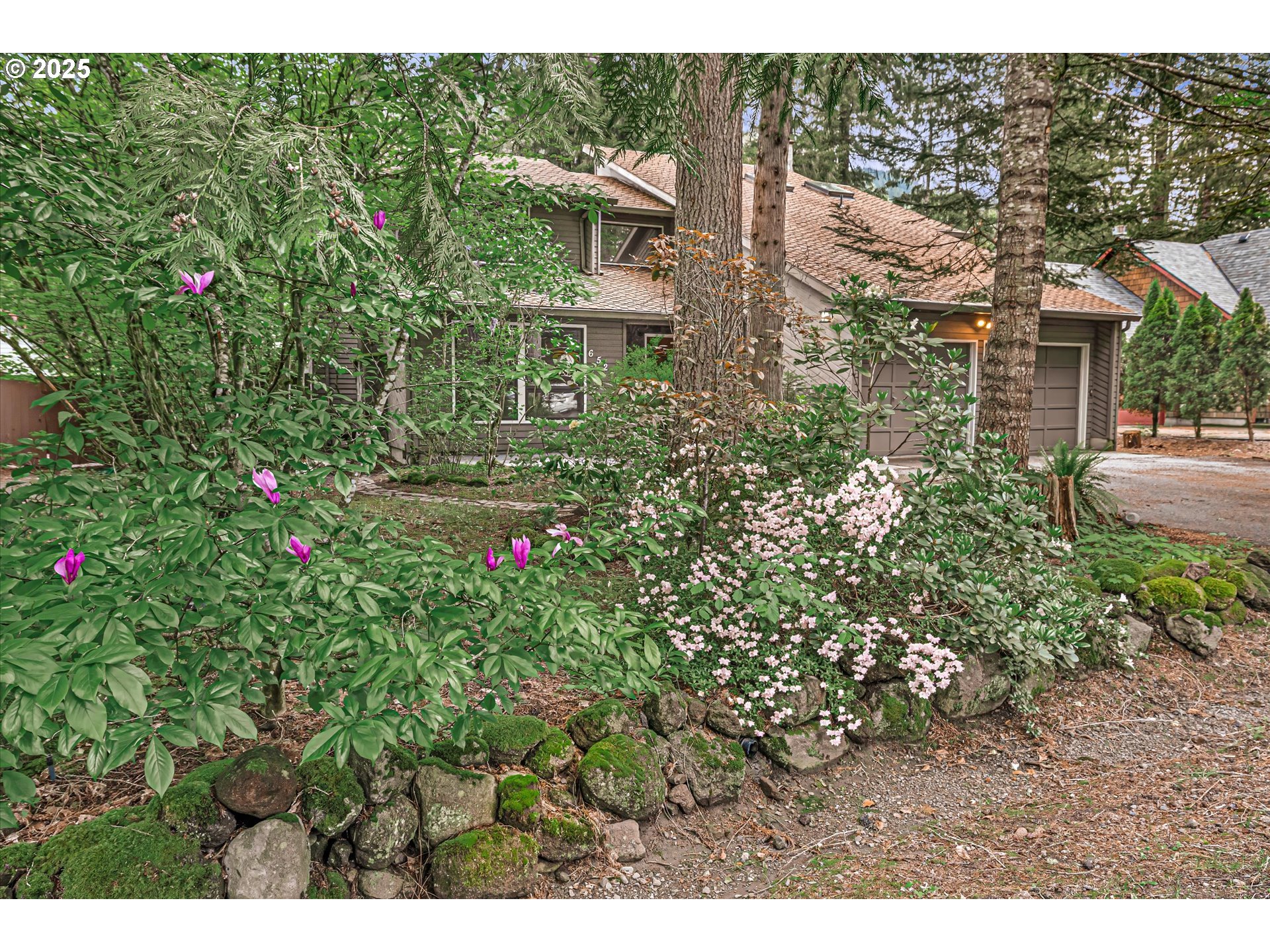 65277 E SANDY RIVER LN