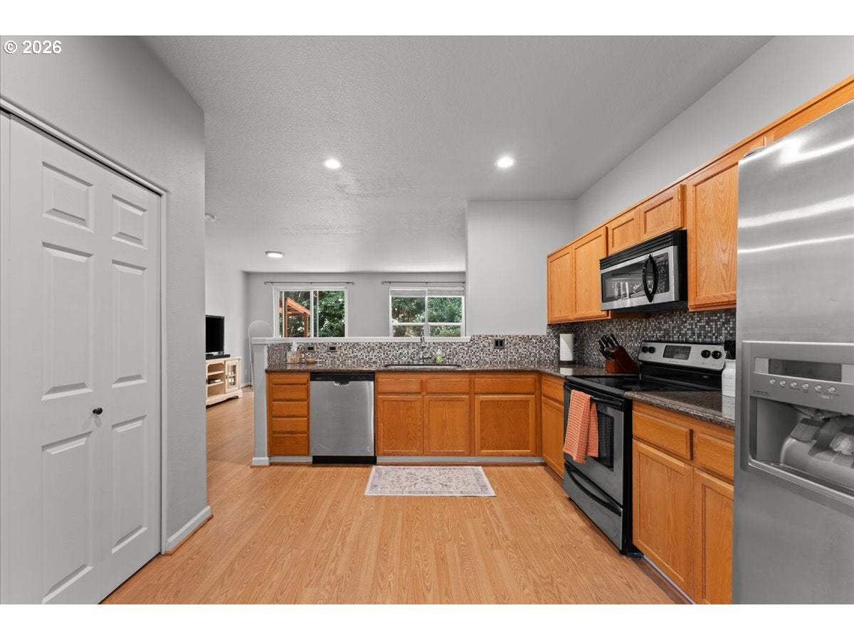 223 NE 76TH AVE