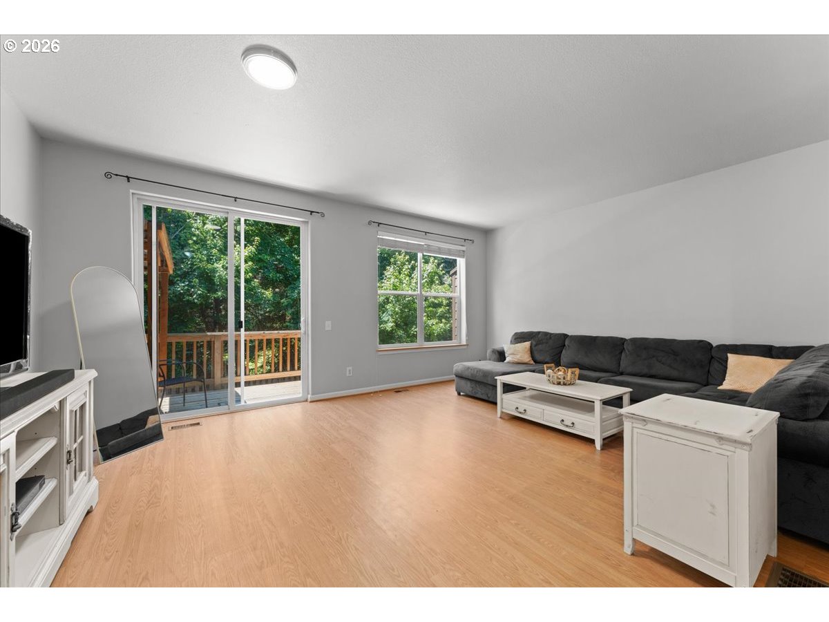 223 NE 76TH AVE