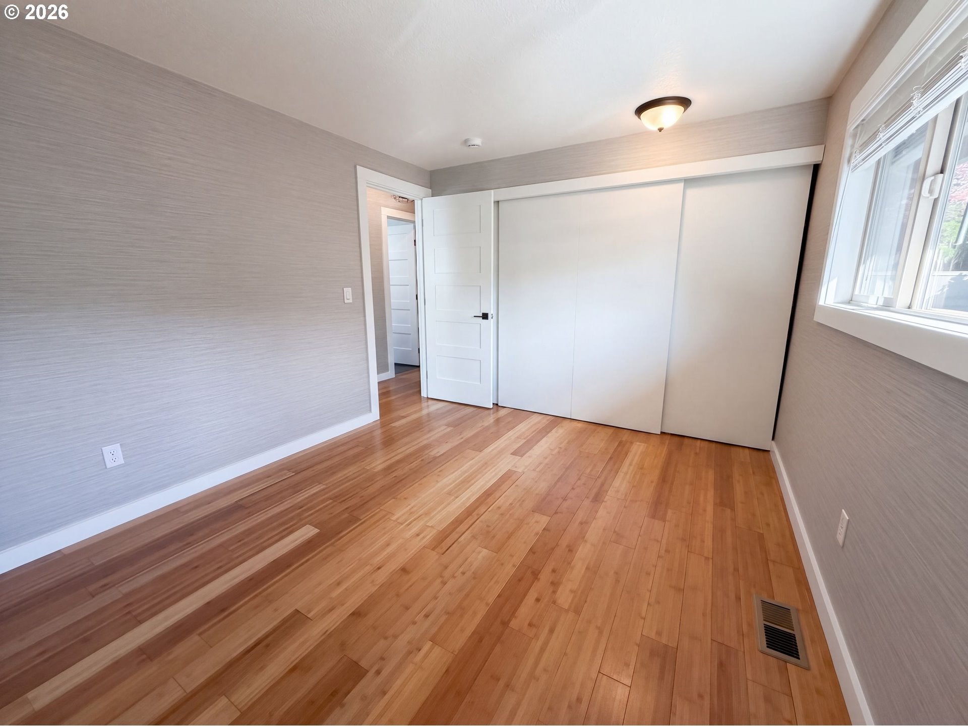 1320 NE 17TH ST