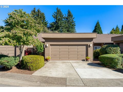 1261 SPYGLASS DR Eugene OR 97401