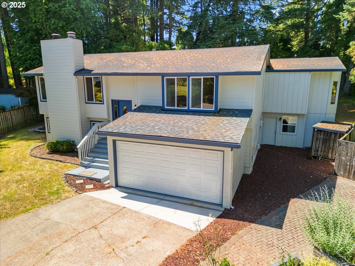 9995 SW SIUSLAW LN