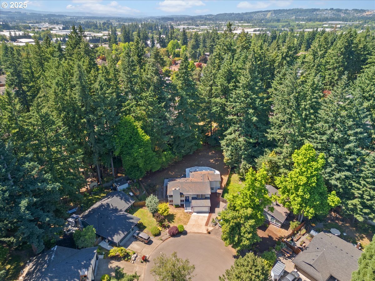 9995 SW SIUSLAW LN