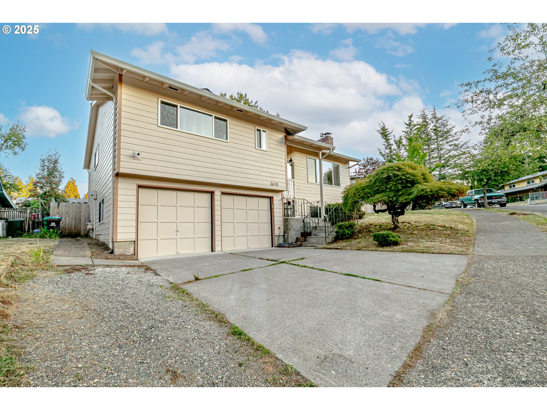 3670 SE EL CAMINO DR