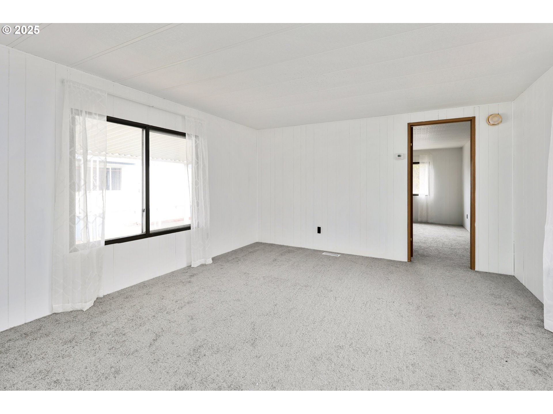1225 W 10TH AVE 24