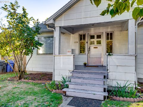 3535 SE 69TH AVE Portland OR 97206