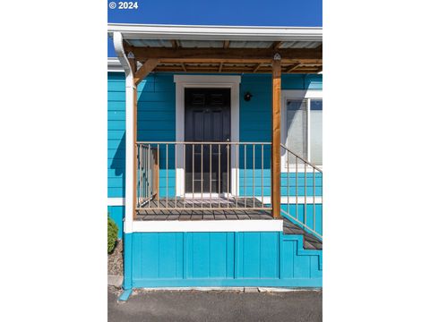 A home in Newberg