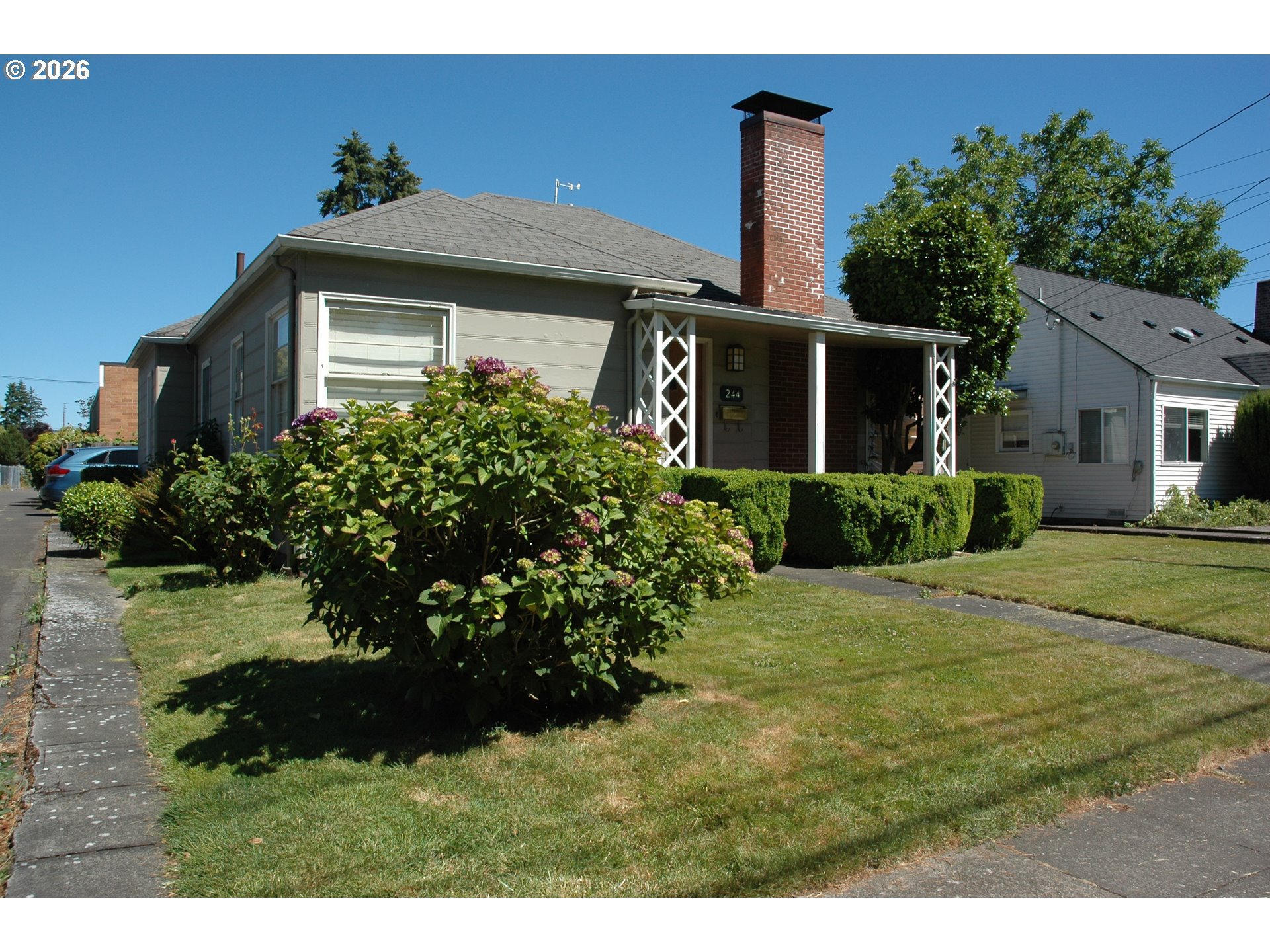 244 SE 5TH AVE