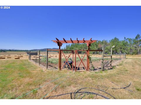 Tiny photo for 33320 Bryant Rd, Creswell, OR 97426 (MLS # 312693079)