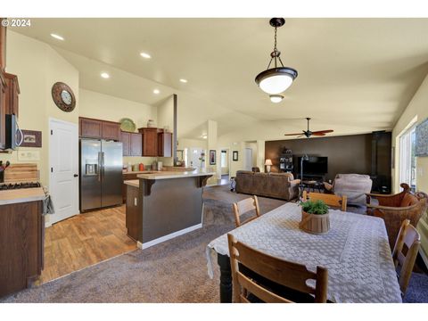 Tiny photo for 33320 Bryant Rd, Creswell, OR 97426 (MLS # 312693079)