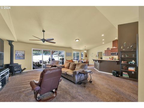 Tiny photo for 33320 Bryant Rd, Creswell, OR 97426 (MLS # 312693079)