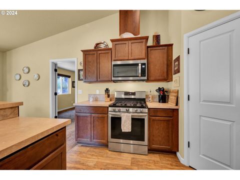 Tiny photo for 33320 Bryant Rd, Creswell, OR 97426 (MLS # 312693079)