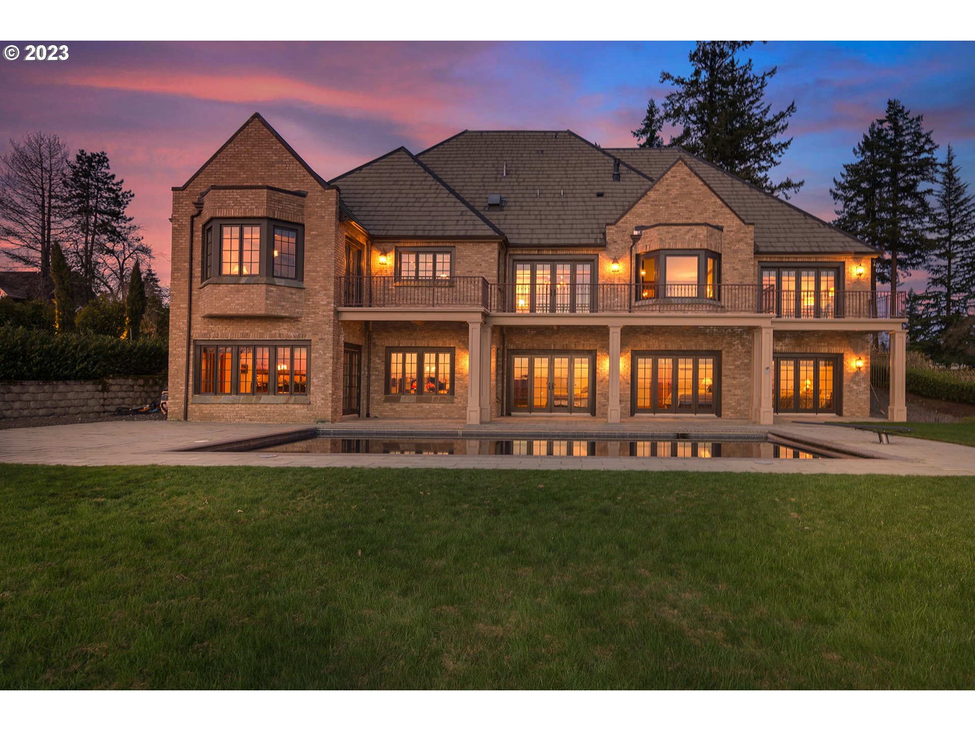 5905 BUENA VISTA DR