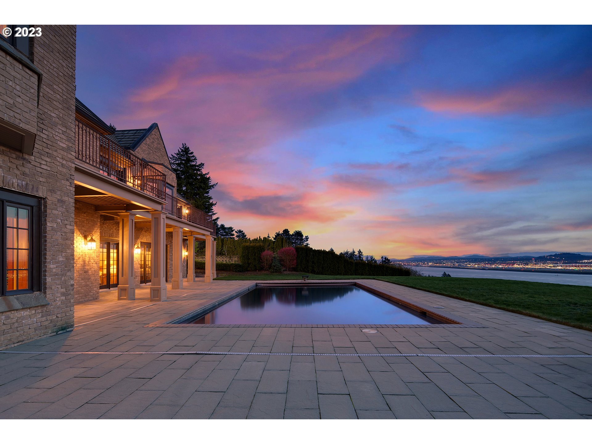 5905 BUENA VISTA DR