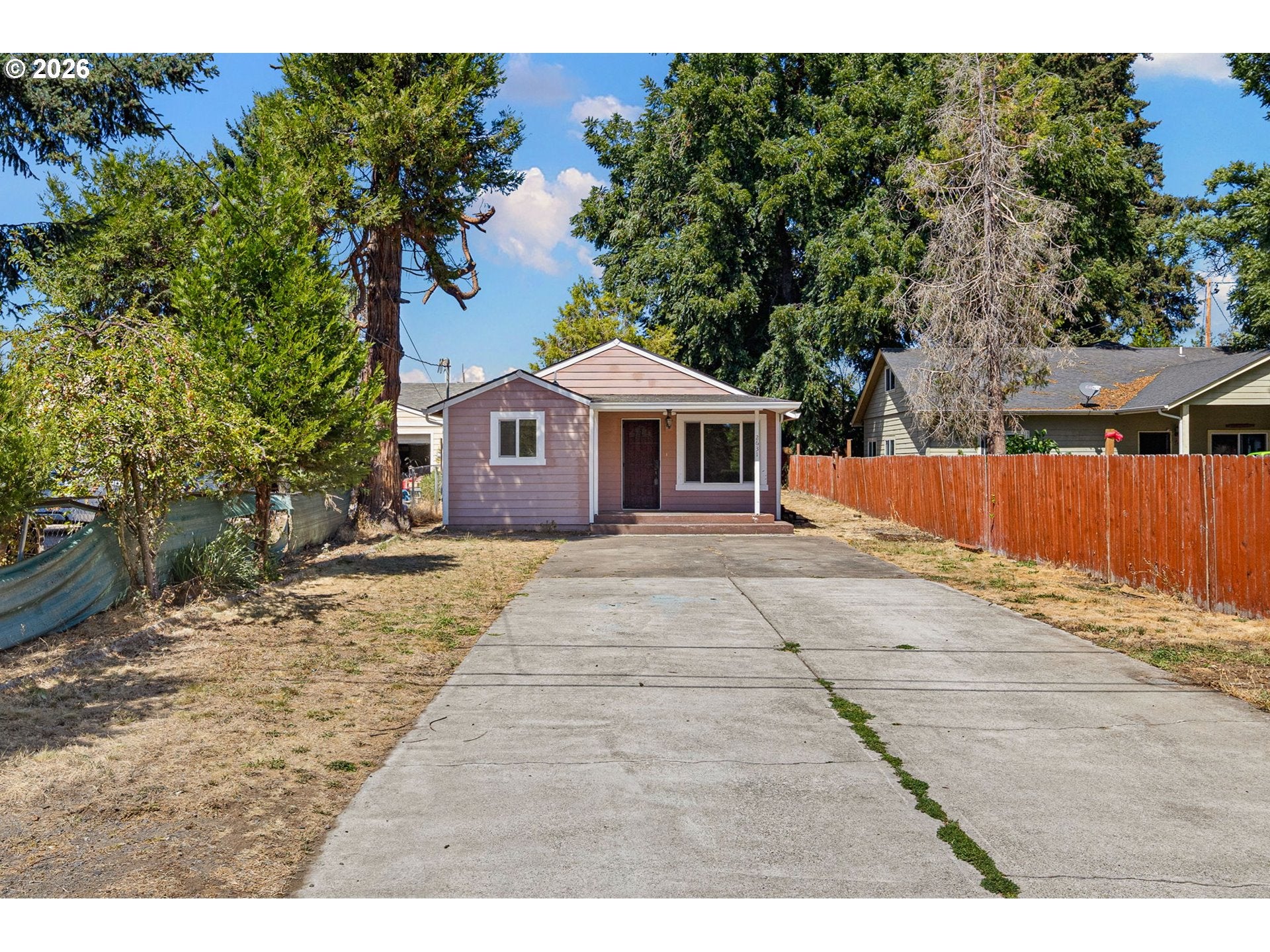 2631 EDISON ST