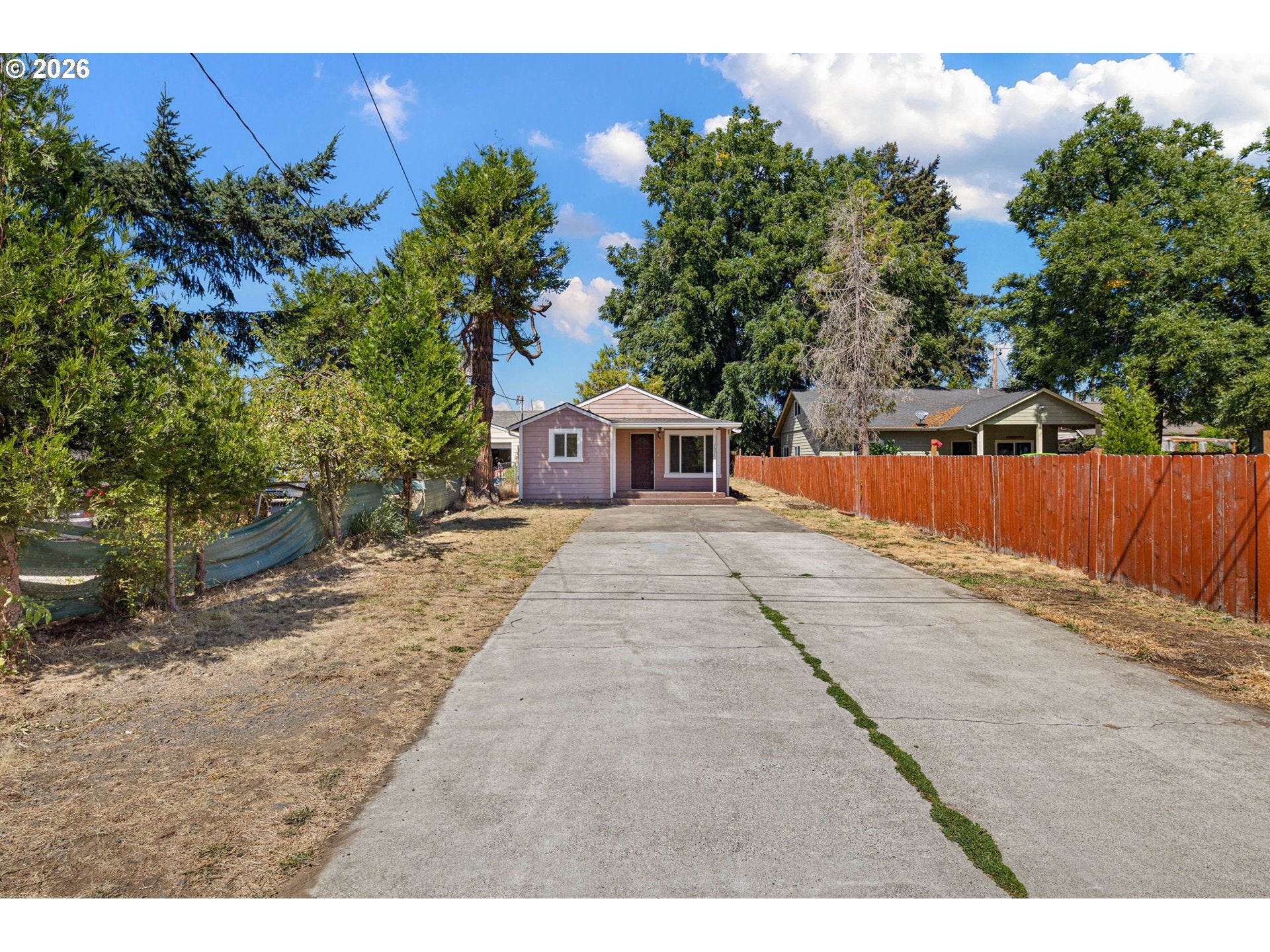 2631 EDISON ST