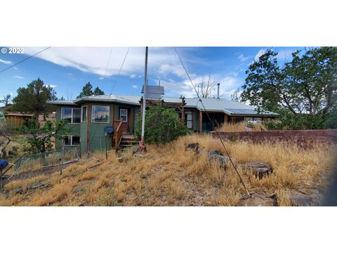 A home in Prineville