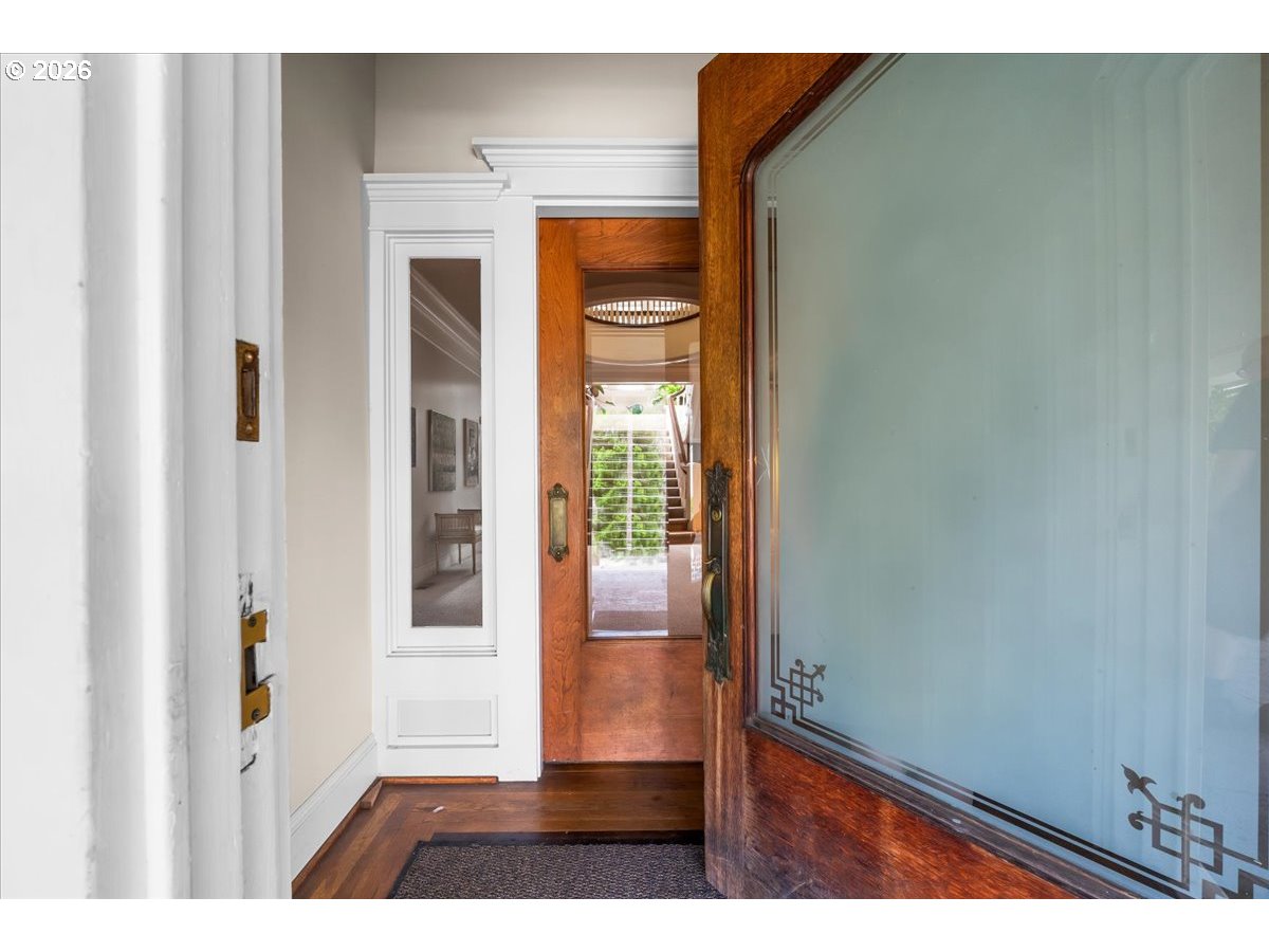 1111 NW 25TH AVE 1