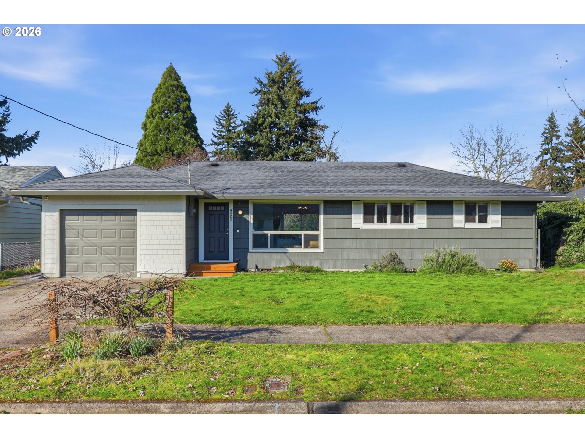 Photo 1 of 20 — 4900 WINTLER DR, Vancouver, WA 98661