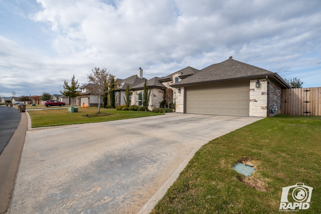 1922 Colonial Dr, San Angelo, Texas image 4