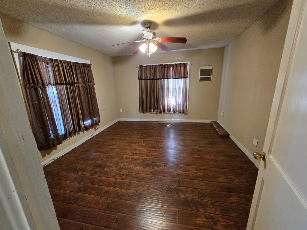 42 W 26th St, San Angelo, Texas image 20