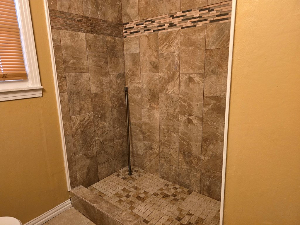 42 W 26th St, San Angelo, Texas image 12