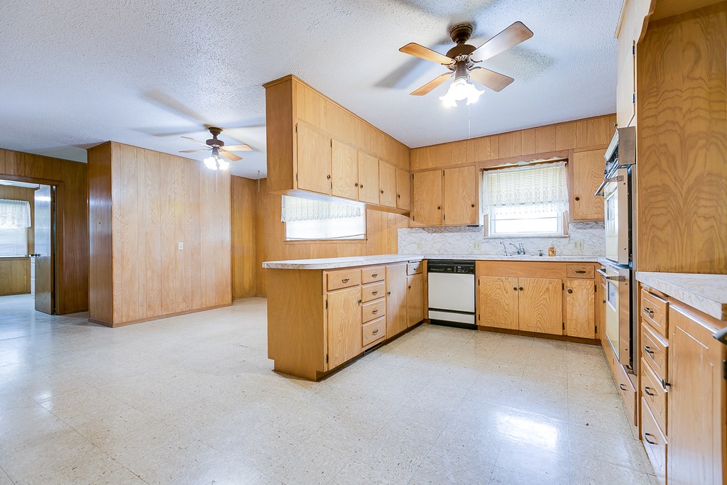 800 Pecan St, Miles, Texas image 13