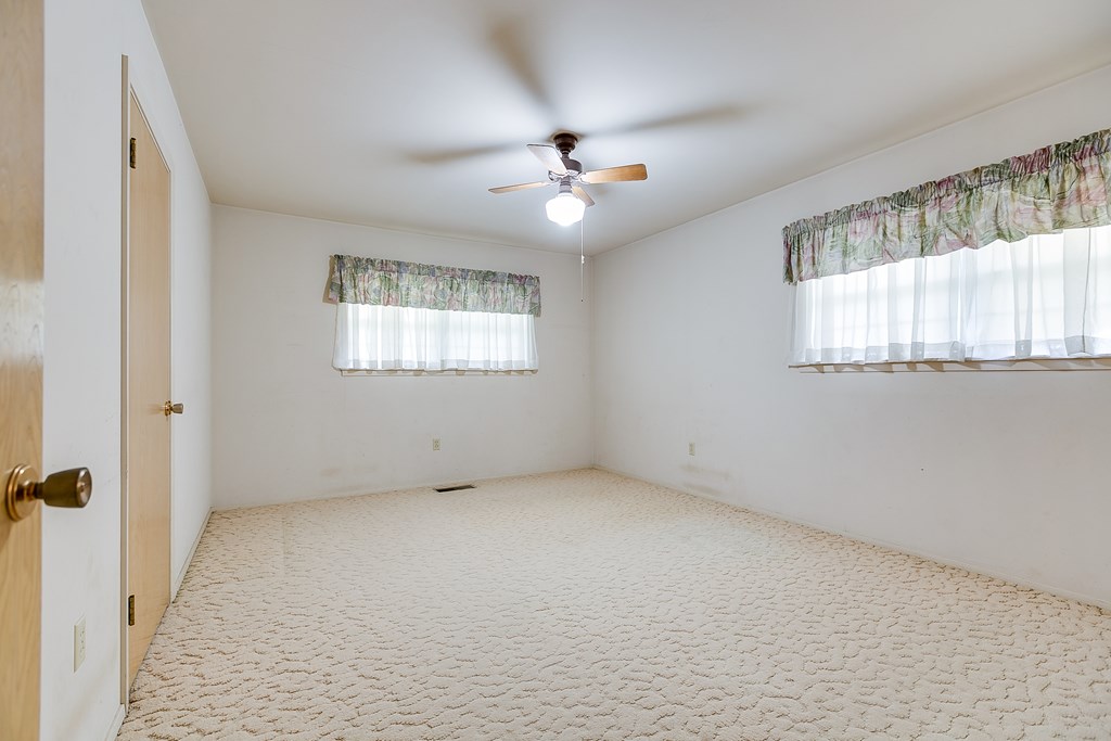 800 Pecan St, Miles, Texas image 28