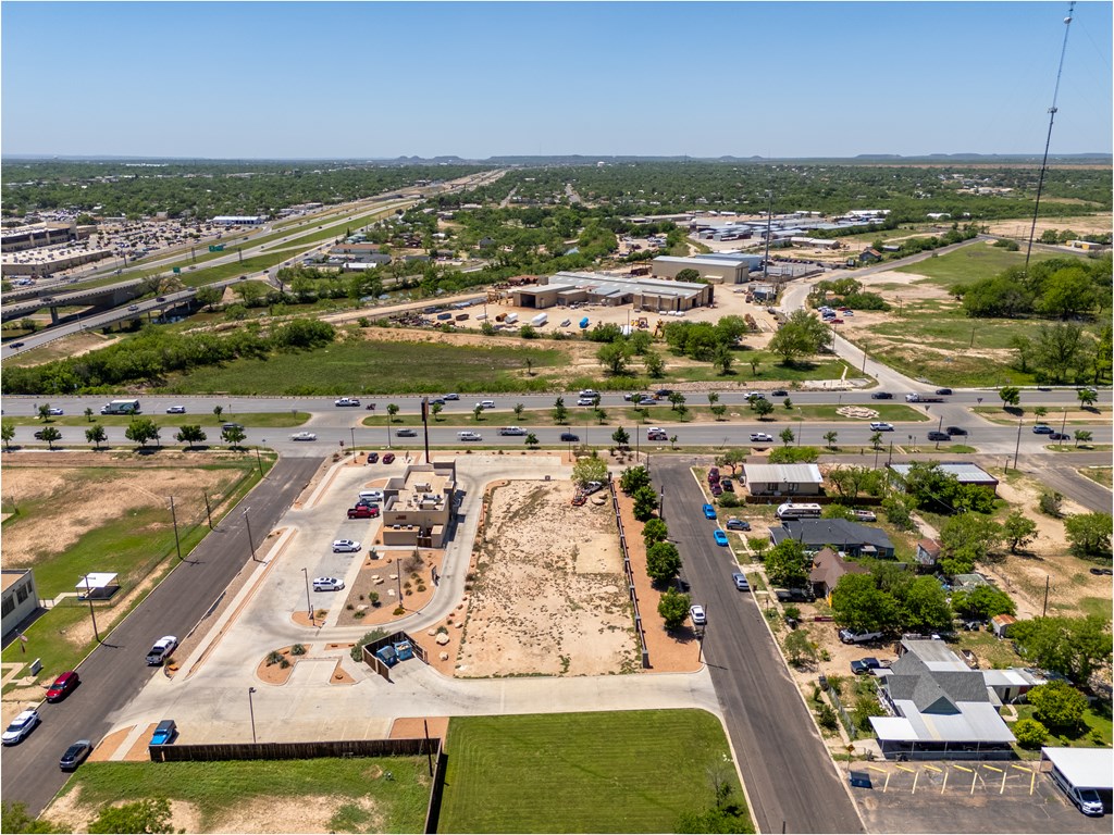 330 W 9th St #4A, San Angelo, Texas image 8