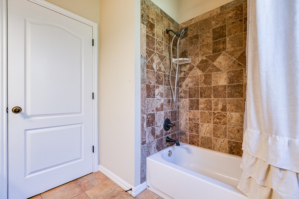 3069 Champions Circle, San Angelo, Texas image 36