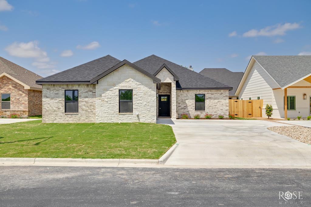 5437 Riviera Lane, San Angelo, Texas image 1