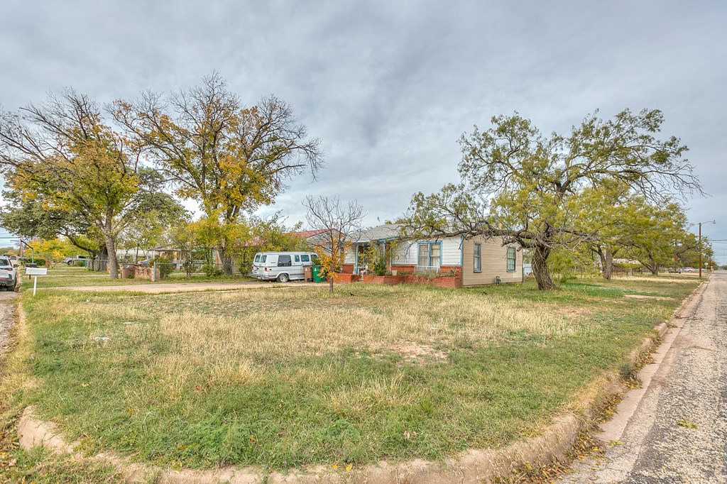 1426 Coke St, San Angelo, Texas image 2