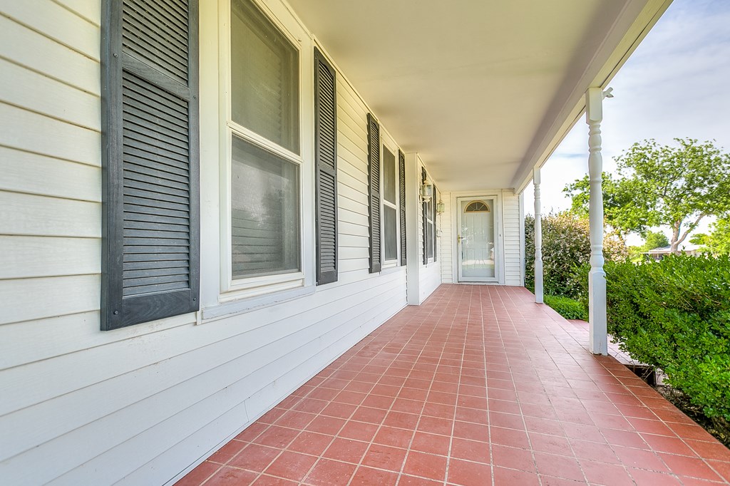 601 N 3rd St, Ballinger, Texas image 6