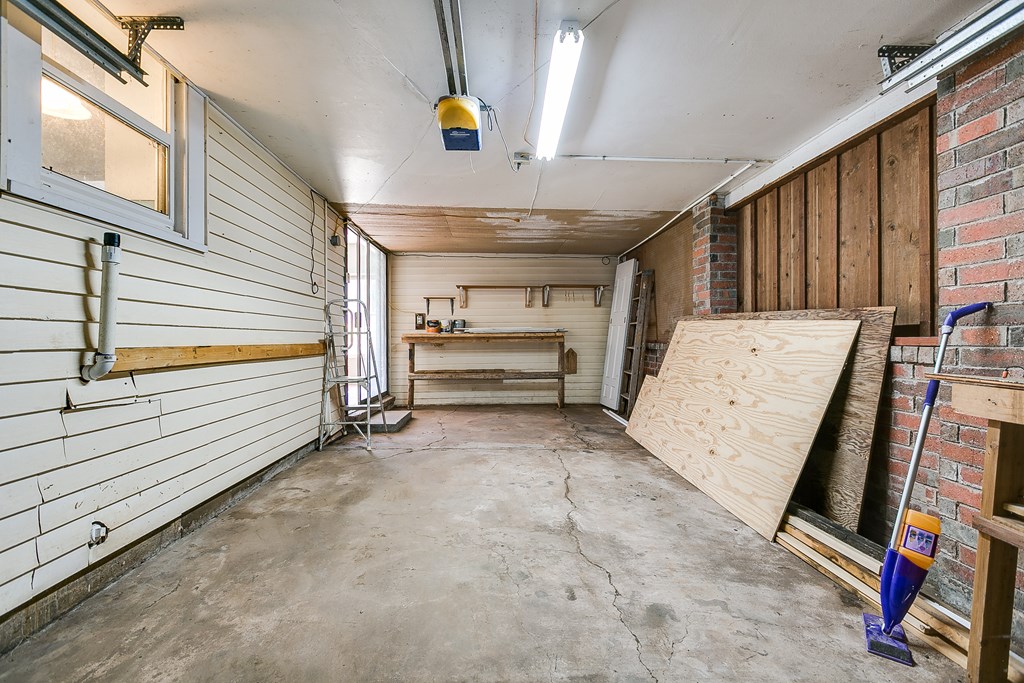 601 N 3rd St, Ballinger, Texas image 32