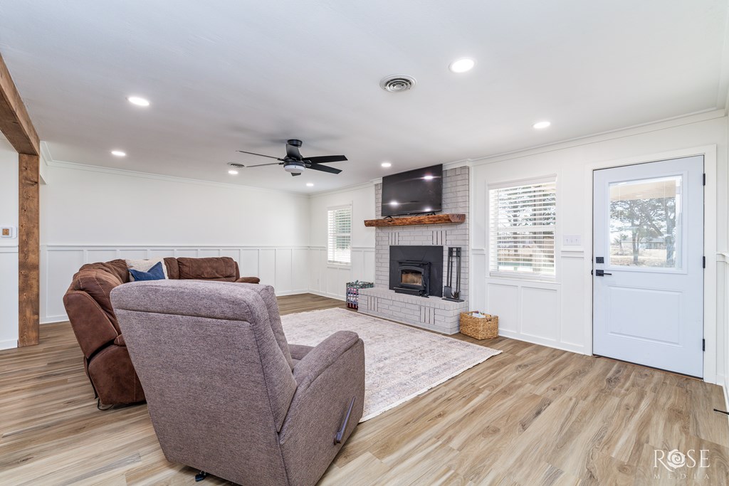 509 W 10th St, Miles, Texas image 5