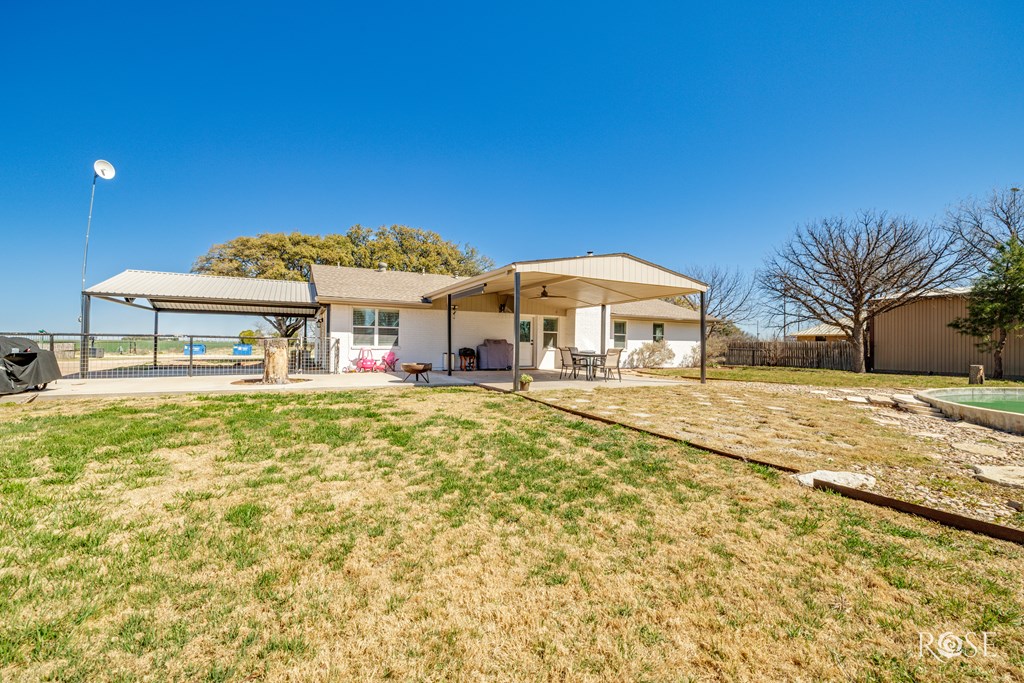 509 W 10th St, Miles, Texas image 19