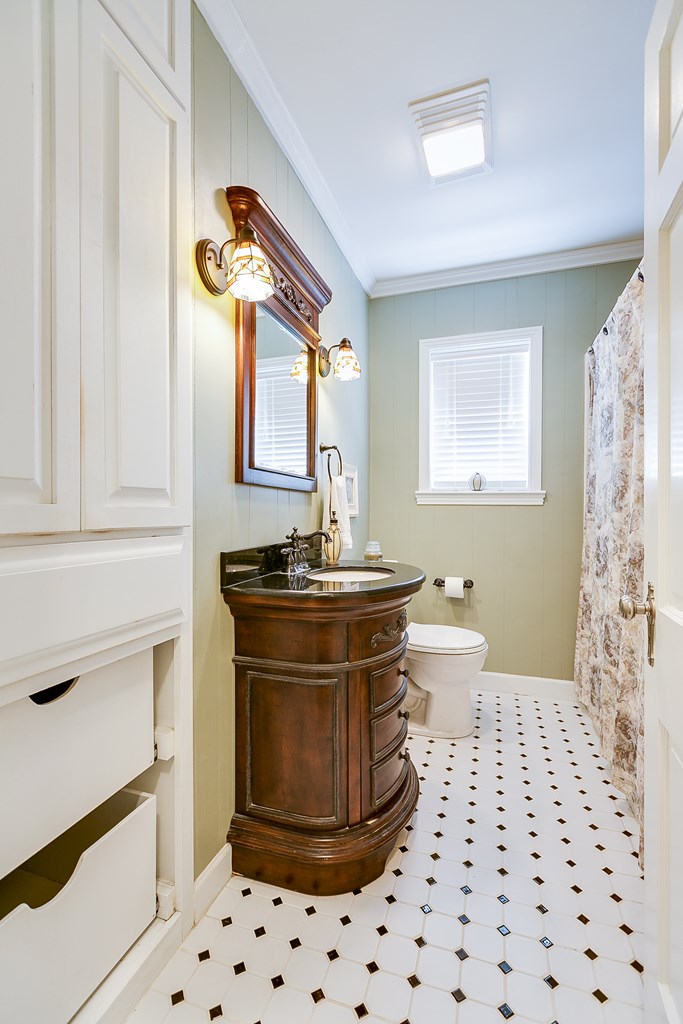 214 N Adams St, San Angelo, Texas image 17