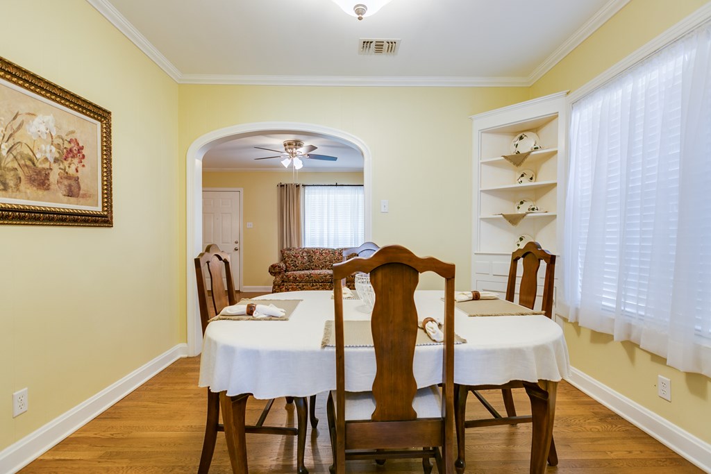 214 N Adams St, San Angelo, Texas image 4