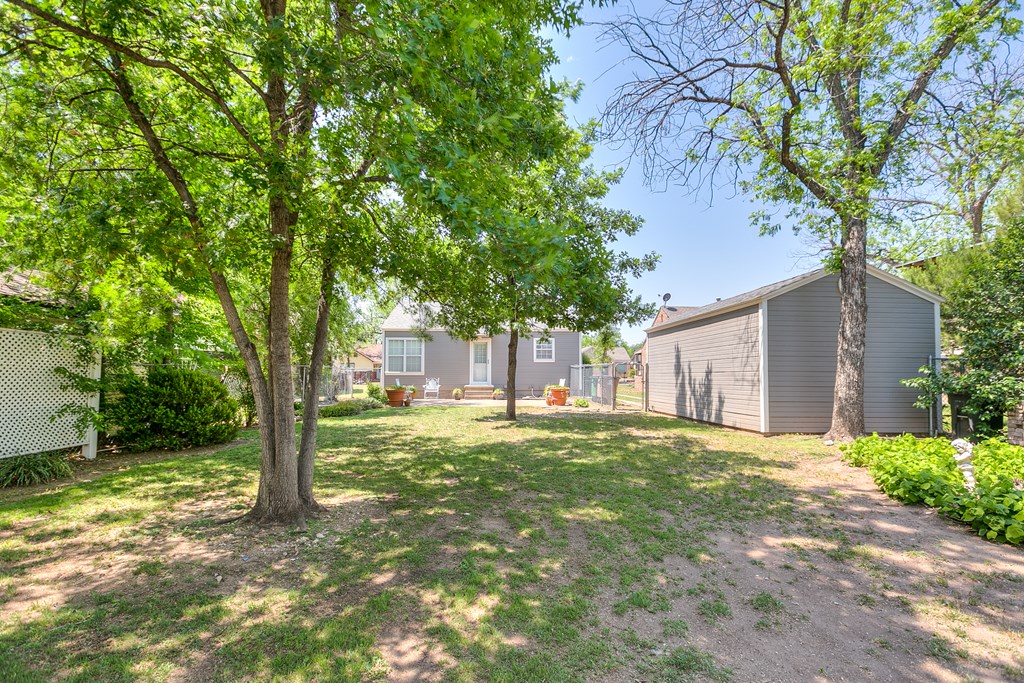 214 N Adams St, San Angelo, Texas image 22