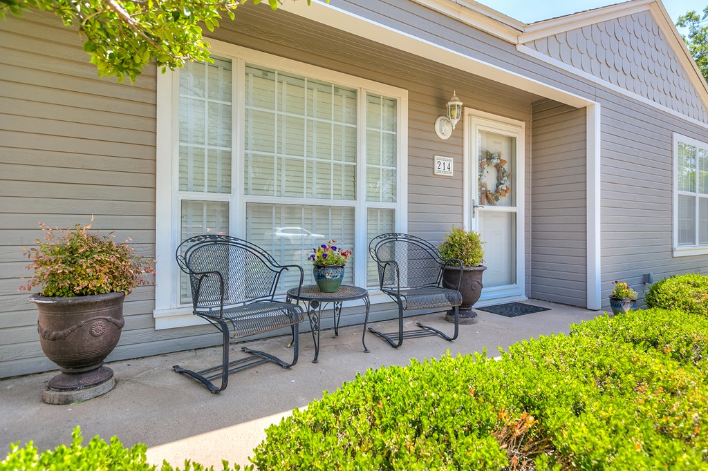 214 N Adams St, San Angelo, Texas image 2