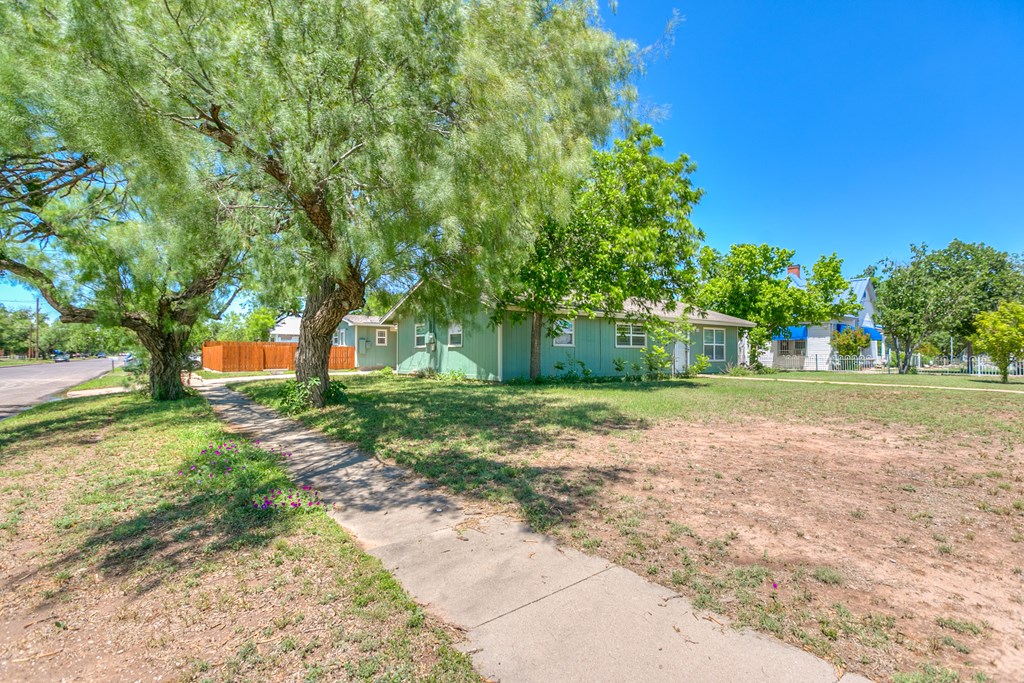 54 E 8th St, San Angelo, Texas image 40