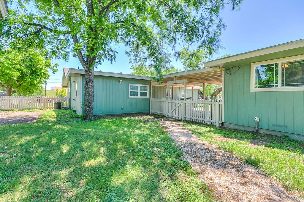 54 E 8th St, San Angelo, Texas image 23