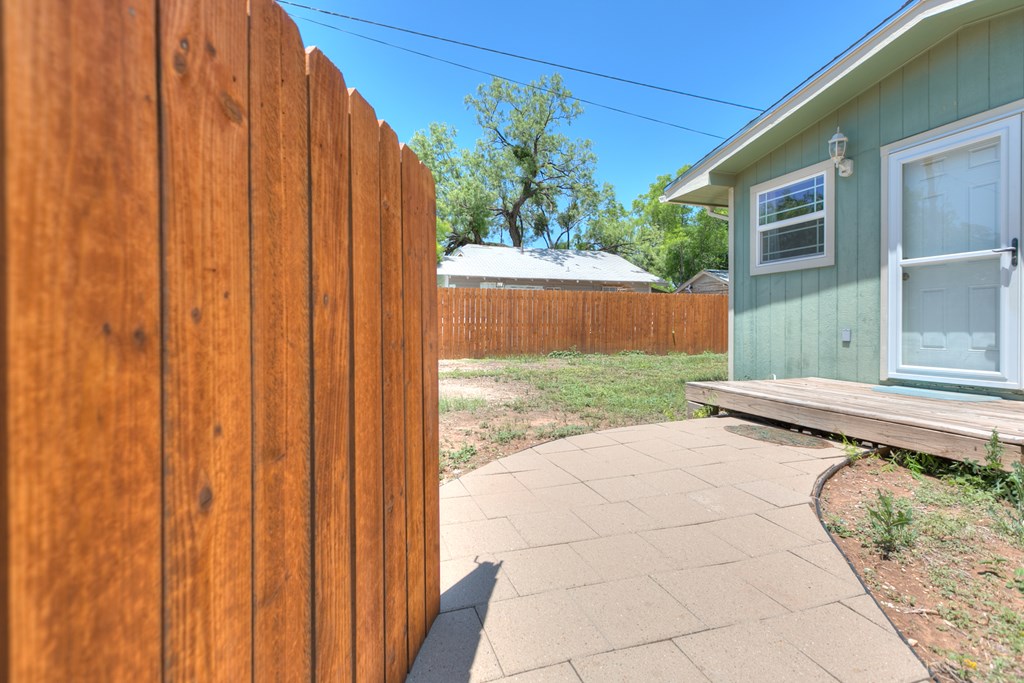 54 E 8th St, San Angelo, Texas image 25