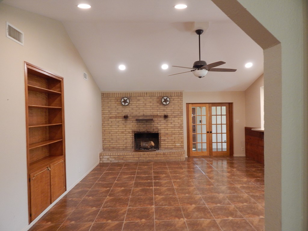 San Angelo, Texas 76904, United States, 4 Bedrooms Bedrooms, ,2 BathroomsBathrooms,Residential,Active,113803