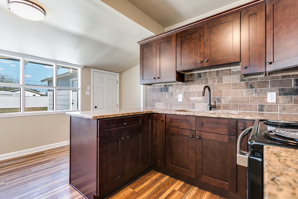 204 W 13th St, Robert Lee, Texas image 7