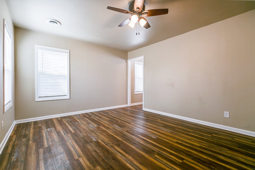 204 W 13th St, Robert Lee, Texas image 3