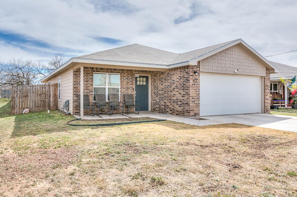 363 E 49th St, San Angelo, Texas image 1