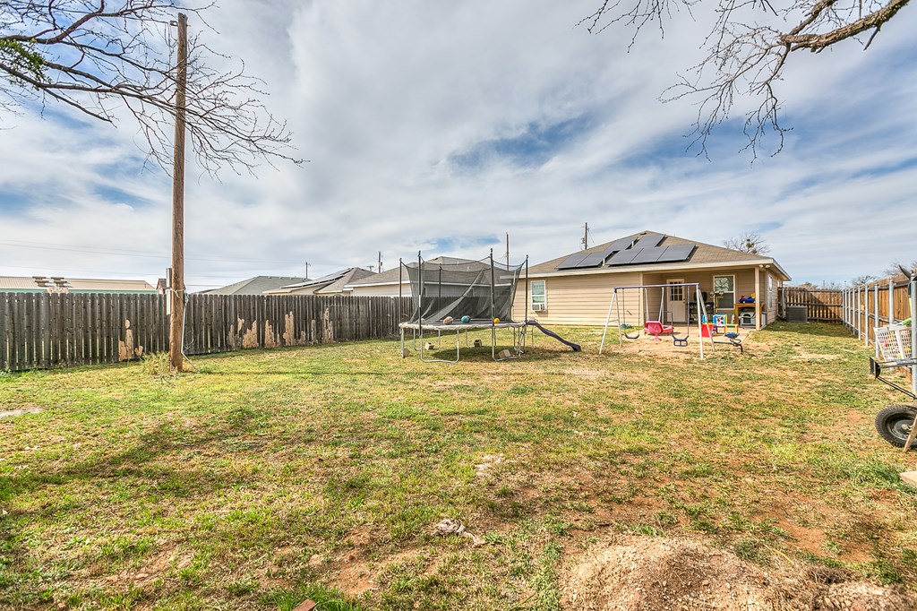 363 E 49th St, San Angelo, Texas image 24